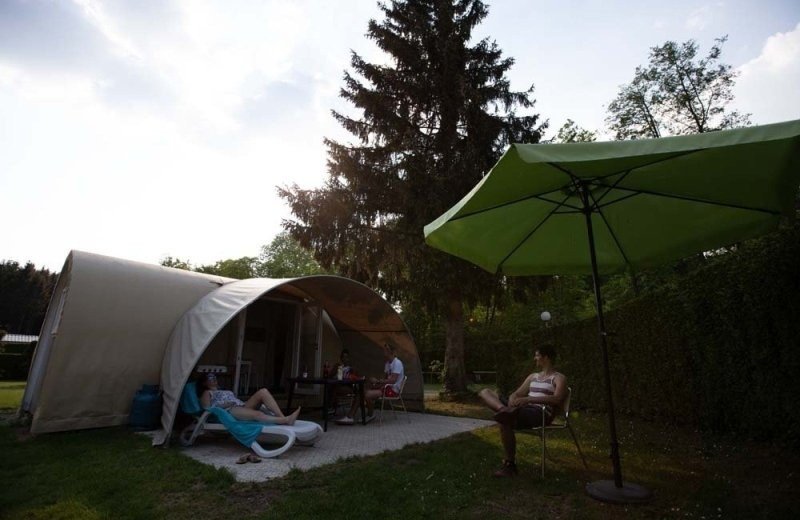 Ingerichte tent ardennen